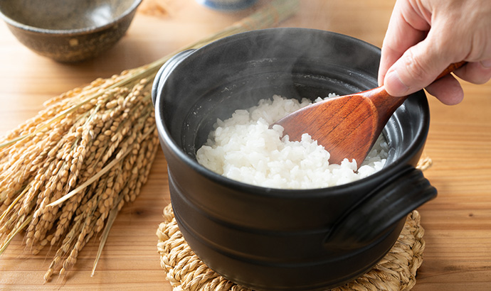 ④しゃもじで軽くほぐして味を均一化する
