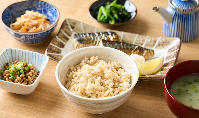 玄米のおいしい炊き方とは?お水の量や蒸らす時間は?