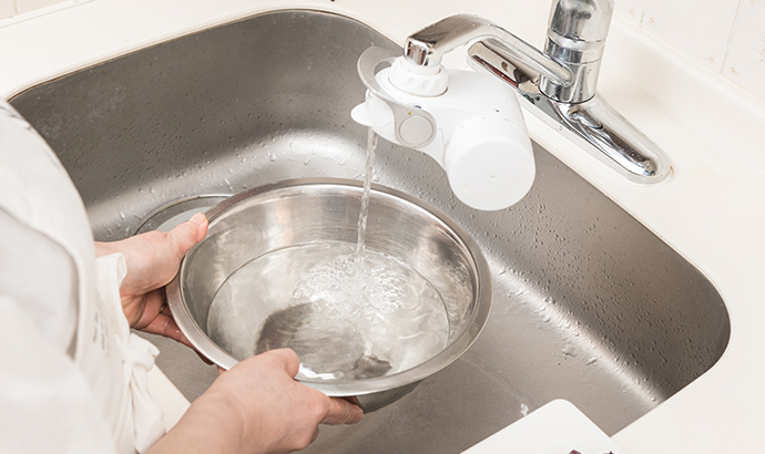 水道直結型ウォーターサーバーと浄水器の違いとは