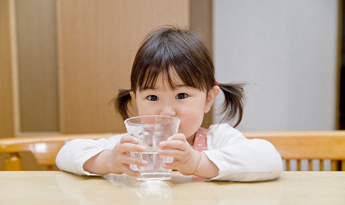 水道水が美味しく飲めるようになる