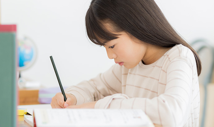 母乳とミルクで将来の知能などにも影響がある？