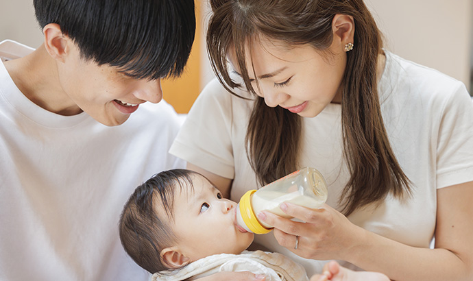 家族や環境に合わせた無理のない授乳方法を選ぼう