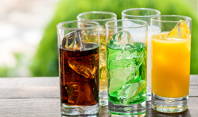 冷たい炭酸飲料やジュース