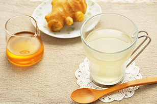 生姜湯にはどんな効果がある？作り方やおすすめのアレンジ方法を紹介