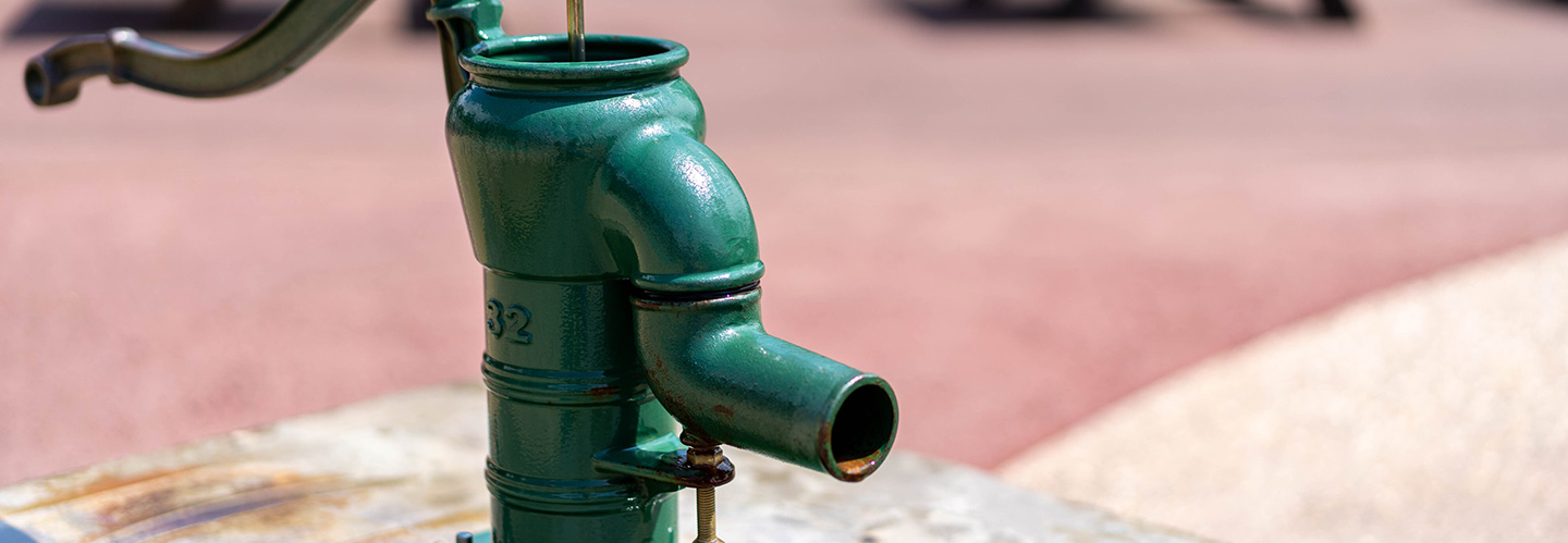 井戸水のメリットや注意点とは？水道水との違いも解説