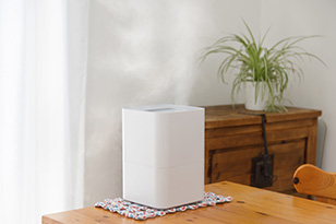 加湿器には水道水しか入れてはいけない！ミネラルウォーターがNGな理由や注意点とは？