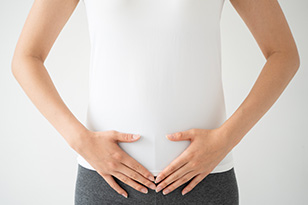 生理中は水分不足になりやすい？要因や正しい水分補給の方法を紹介