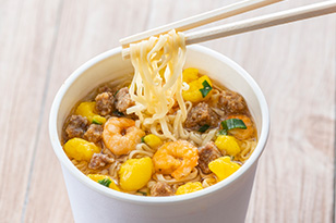 ウォーターサーバーのお湯でカップラーメンは作れる？注意点についても解説