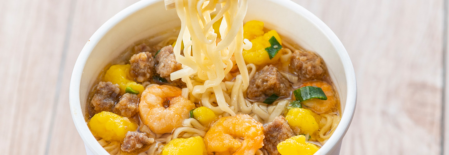 ウォーターサーバーのお湯でカップラーメンは作れる？注意点についても解説