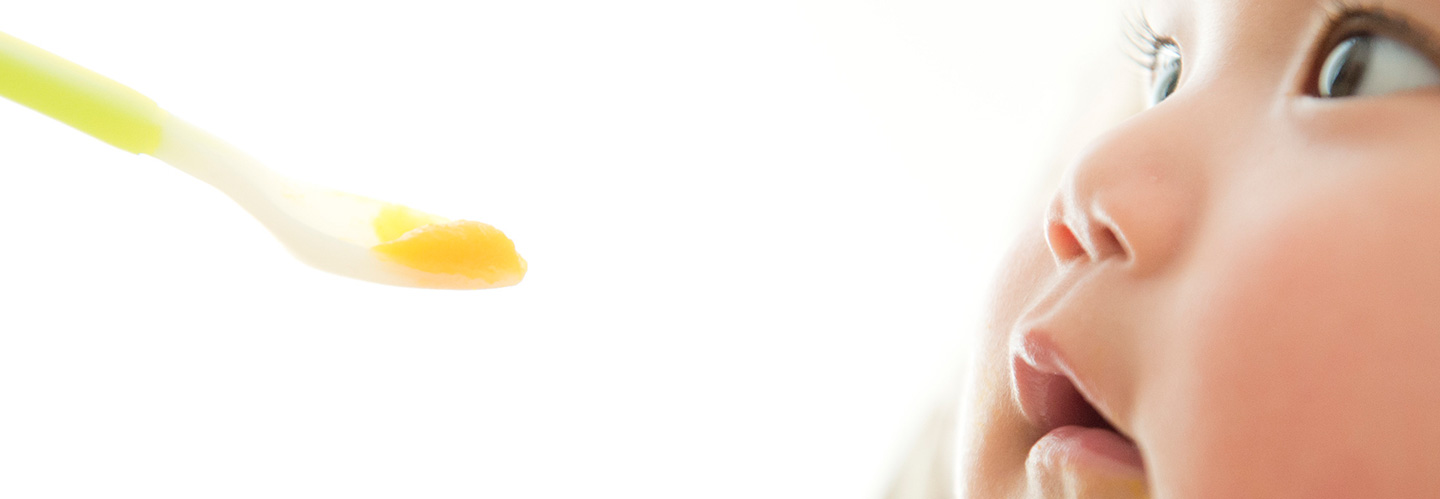 赤ちゃんの離乳食にだしはいつから使える？時期や濃さの目安とは？