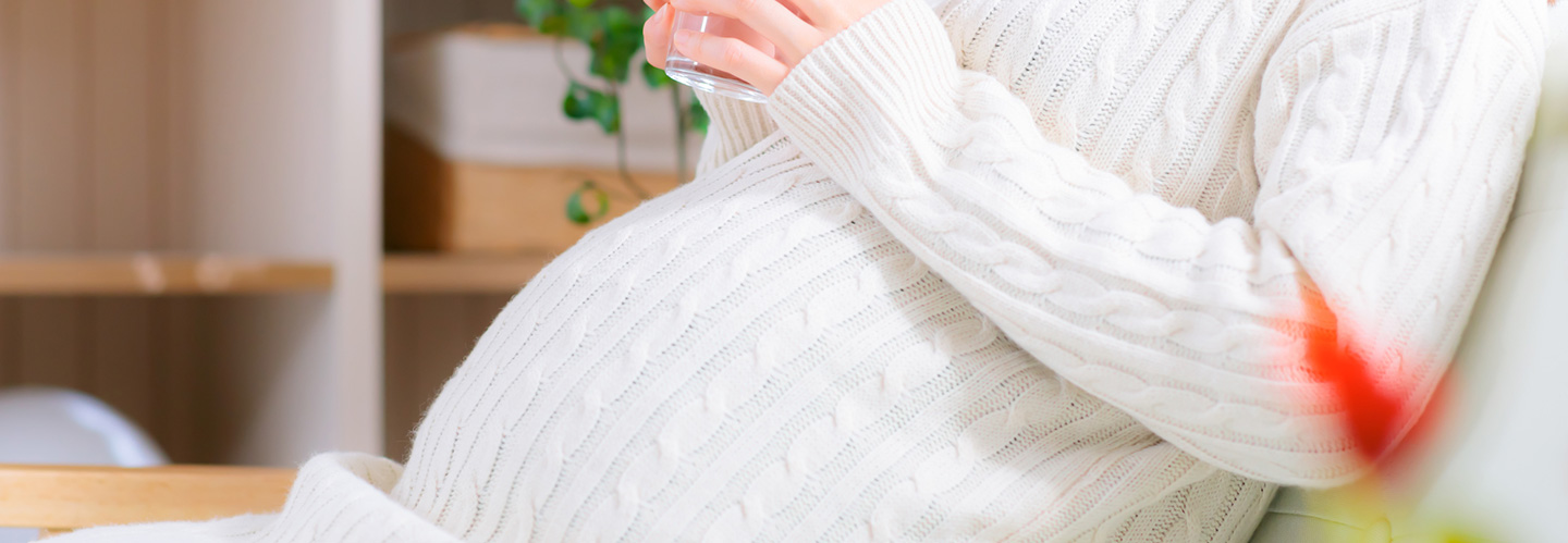 妊娠中におすすめの飲み物は？NGなものや水分補給が大切な理由を解説