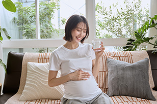 妊婦が飲んでいい飲み物は?妊娠期別の水分補給ポイントを解説