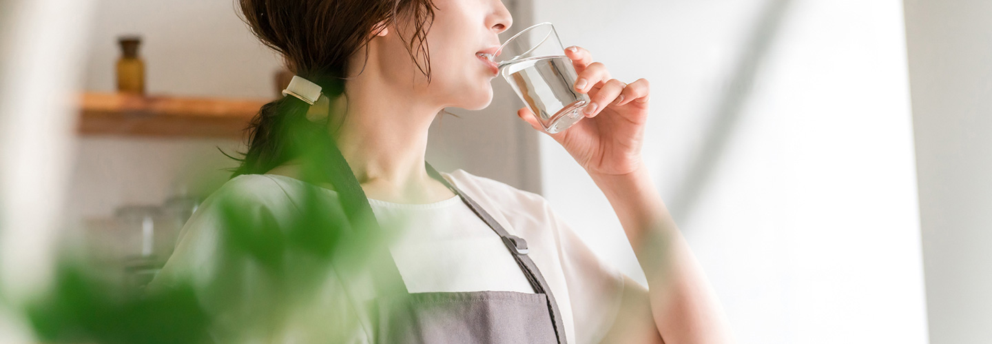 美肌に効果的な飲み物とは？必要な栄養素や飲み方のポイントを解説